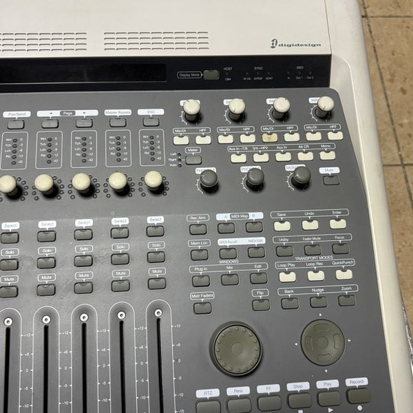 Цифровой аудиоинтерфейс Digidesign 003 Factory FireWire (б/у) 1002055 фото