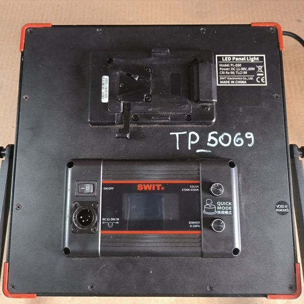 Комплект світла Swit LED Panel Light E60 (вживаний) 1001911 фото