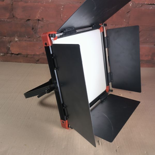 Комплект світла Swit LED Panel Light E60 (вживаний) 1001911 фото