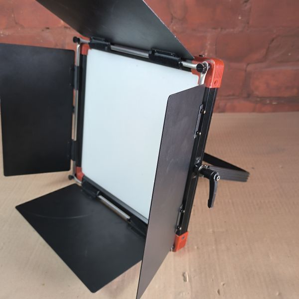 Комплект світла Swit LED Panel Light E60 (вживаний) 1001911 фото