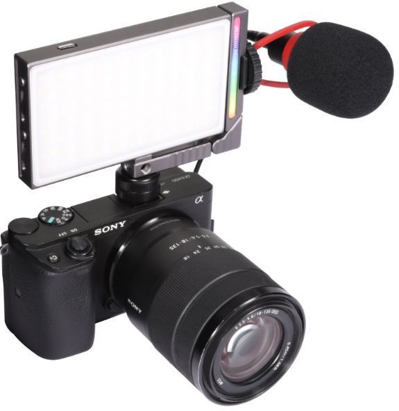 Компактне LED світло Ulanzi VIJIM R70 RGB з вбудованим акумулятором, 2000-8500К (R70) (2349) 10005578 фото