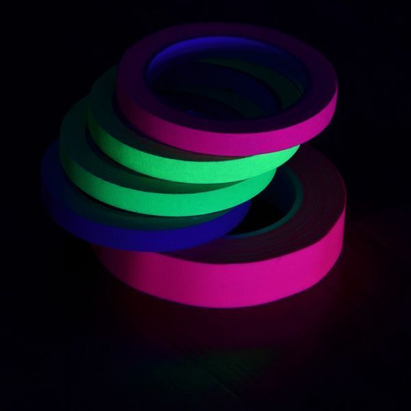 Флуоресцентна клейка стрічка Le Mark PRO-GAFFER&trade; TAPE FLUORESCENT 24MM X 25YDS Green (PROGAFF24NGN) 10003381 фото